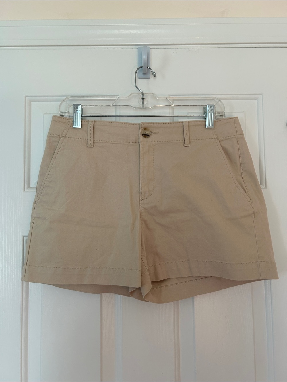 LOFT Khaki Twill Shorts- Size 6 Curvy